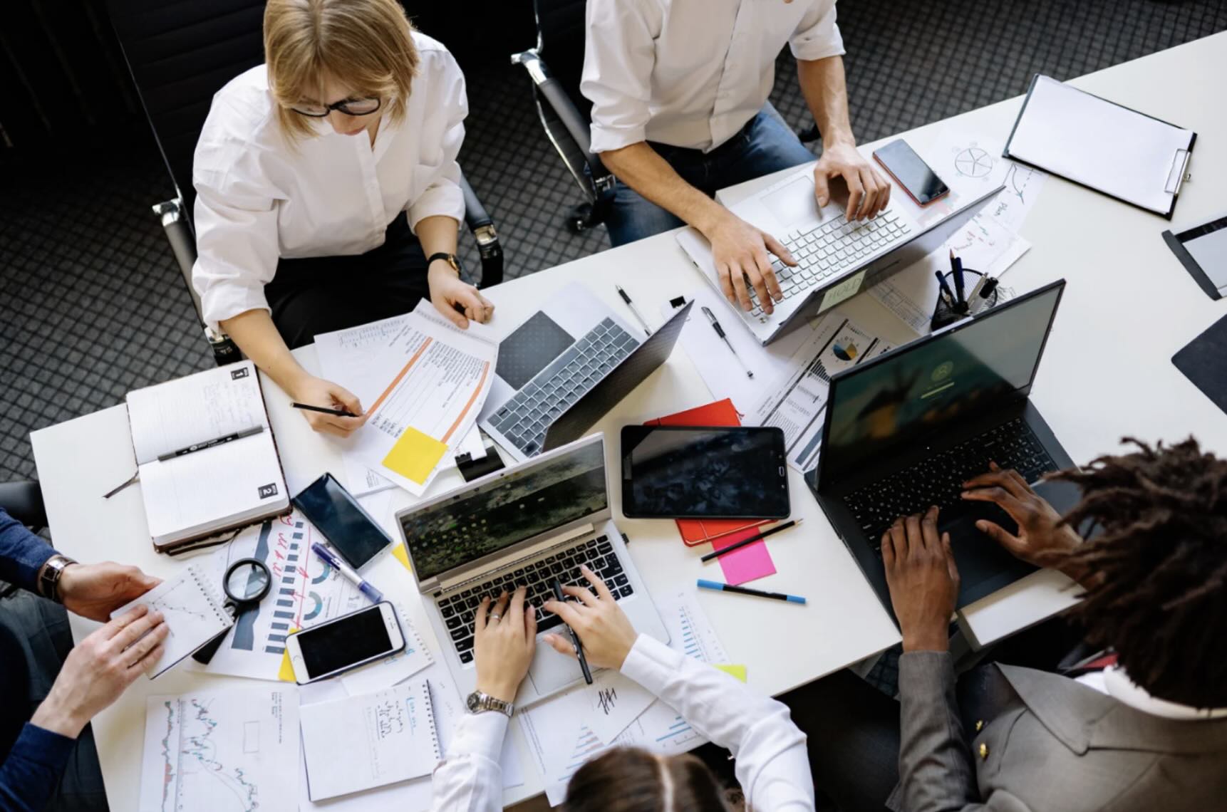 collaborating workers